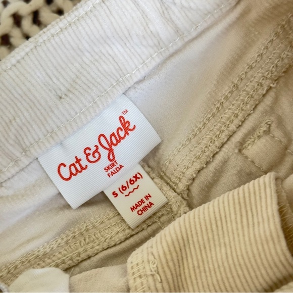 Cat & Jack Cream Button-Down Girl's Mini Skirt Size 6/6x - Picture 3 of 5